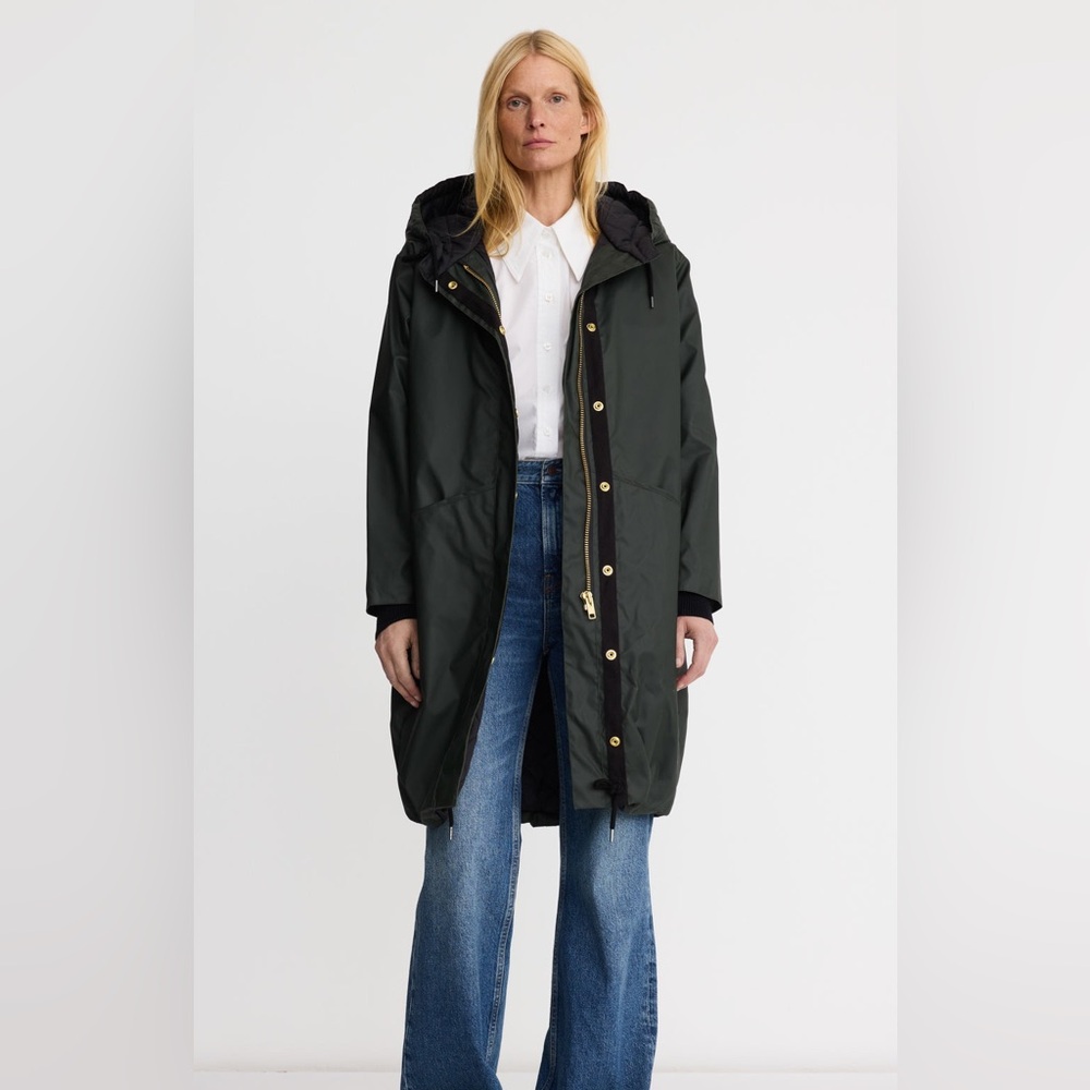 Smythe Dark and Stormy rain jacket in Army